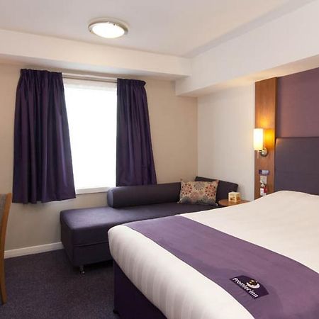 Premier Inn Exeter Central St. Davids Esterno foto
