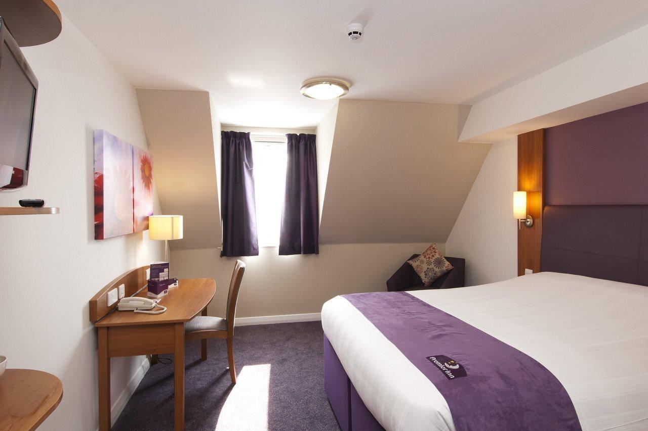 Premier Inn Exeter Central St. Davids Esterno foto