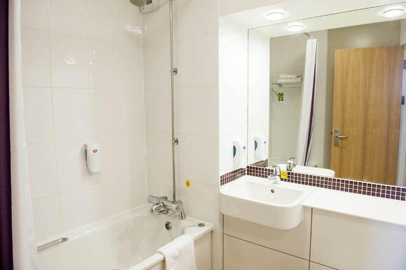 Premier Inn Exeter Central St. Davids Esterno foto